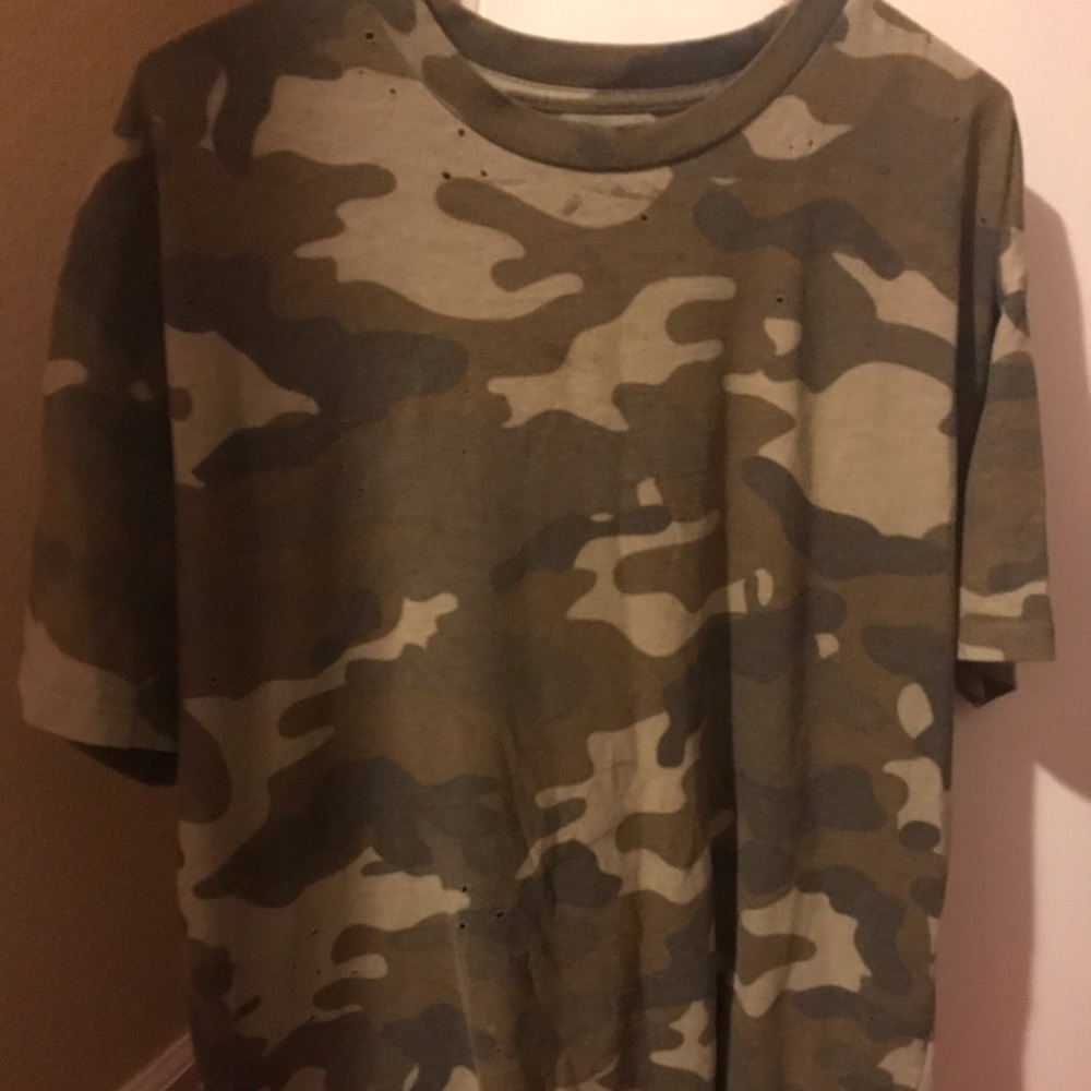 Pacsun boxy camo tshirt